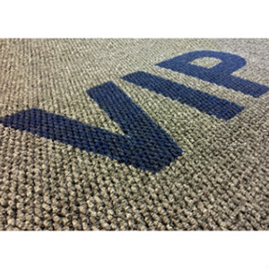 Купить ворсовые грязезащитные ковры с вклеенным логотипом из материала SuperNop, 64*104